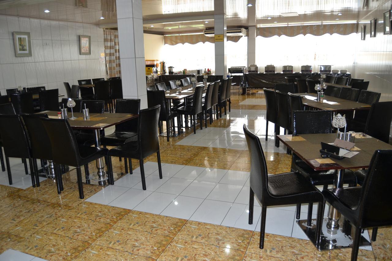 Metro Hotel Couva מראה חיצוני תמונה
